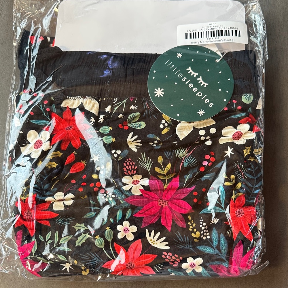 🌲Little Sleepies Christmas Floral Berry Merry pajama bottoms
